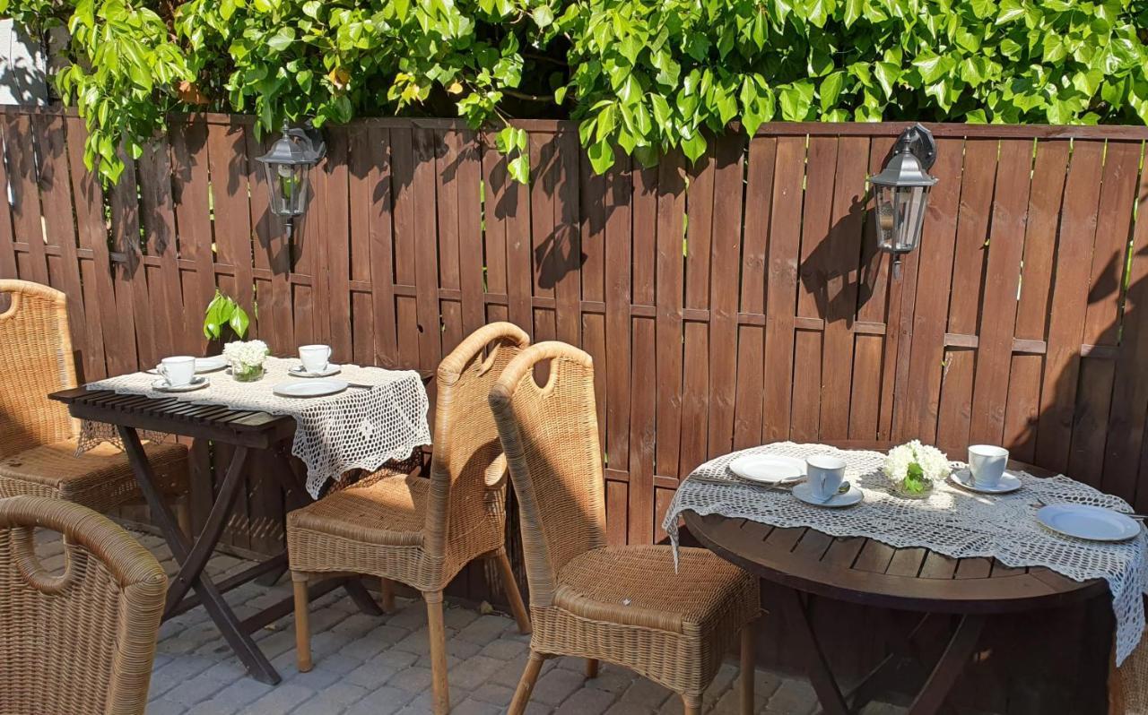 Babie Lato B&B Uniejow Exterior photo